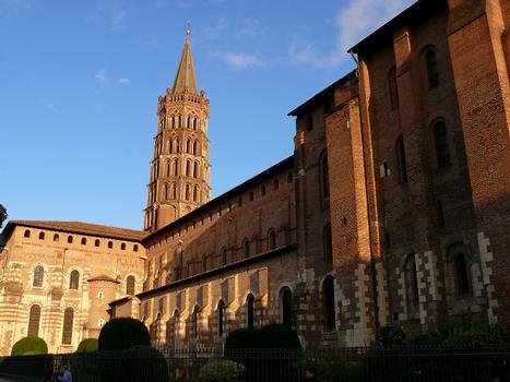 Toulouse - Basilique Saint-Sernin - Nef extérieur