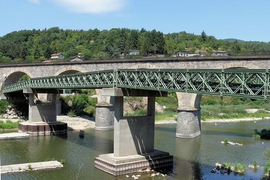 Pont Bailey de Chamalières-sur-Loire (CD35) et viaduc ferroviaire (ligne de Firminy au Puy-en-Velay)