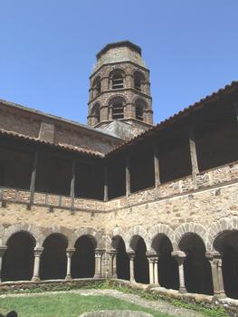 Abbaye de Lavaudieu - Cloître