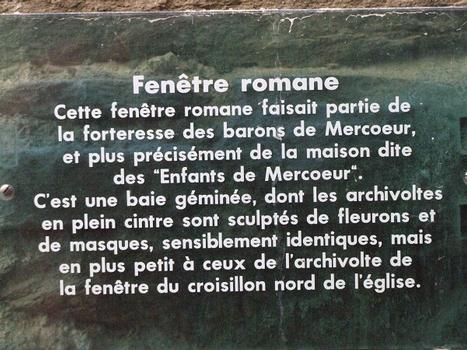 Blesle - Ancien château des Mercoeur - Fenêtre romane - Panneau d'information