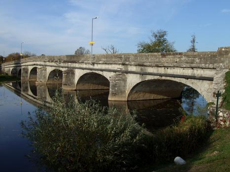 Faverney - Pont sur la Lanterne