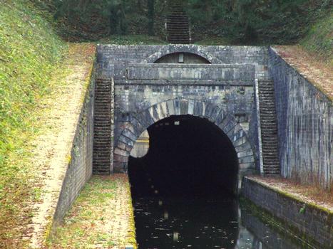 Ovanches - Canal souterrain de Saint-Albin - Entrée amont