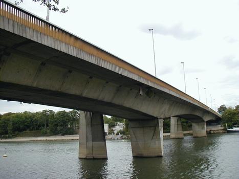 Pont de Clichy - Le pont routier à côté du pont du Métro