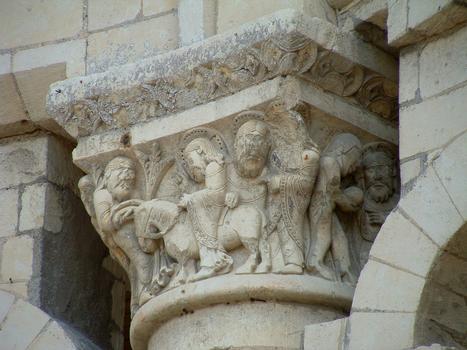 L'Île-Bouchard - Prieuré Saint-Léonard - Chapiteau: Entrée du Christ dans Jérusalem