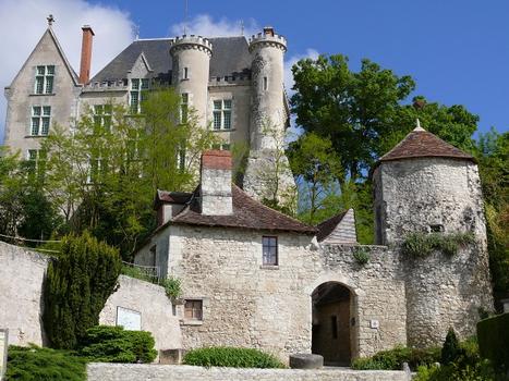 Preuilly-sur-Claise - Musée de la Poterne et Château du Lion