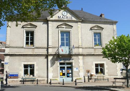 Le Grand-Pressigny Town Hall
