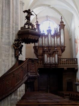 Poligny - Collégiale Saint-Hippolyte - Chaire et orgue