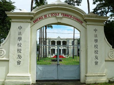 La Réunion - Saint-Paul - Ecole Franco-Chinoise (maison Desbassyns, Grand Cour)