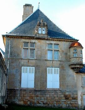 Langres - Hôtel Valtier-de Choiseul, du-Breuil-de-Saint-Germain - Façade du logis sur la place