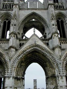 Soissons - Abbaye Saint-Jean-des-Vignes - Eglise-abbatiale - Façade occidentale - Portail central