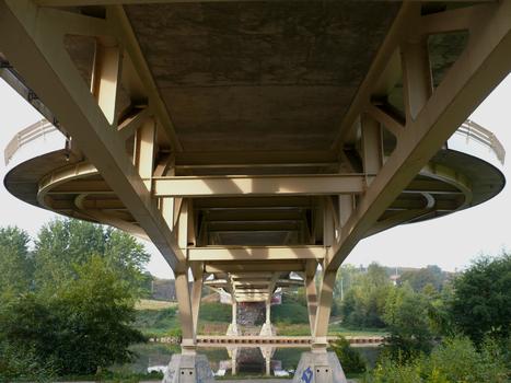 Laval - Pont de Saint-Pritz