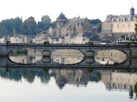 Laval - Pont-Neuf