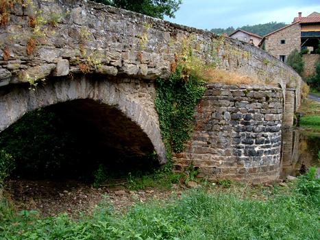 Bridge over the Sénouir, Lavaudieu
