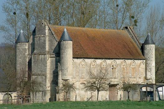 Ancien prieuré du Tortoir, ancienne léproserie du 14ème siècle - Bâtiment de la maladrerie (léproserie par appartement) vu de l'ouest