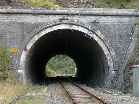 Ligne des Causses - Tunnel des Ajustons (62m)