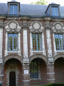 Lille - Pavillon Saint-Sauveur (aile de l'ancien hôpital Saint-Sauveur)