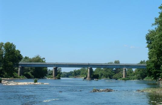 Diou road bridge across the Loire