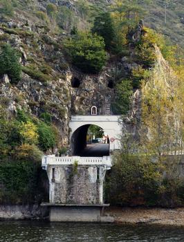Pont du Pertuiset (1842) - Tunnel et culée des premiers ponts du Pertuiset