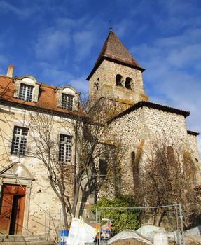 Pommiers - Prieuré Saint-Pierre - Entrée du monastère et chevet de l'église prieurale Saint-Pierre