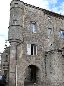Saint-Bonnet-le-Château - Porte de Montrond ou porte Baume