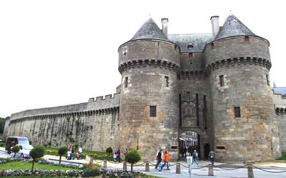 Guérande - Remparts de la ville - La porte Saint-Michel