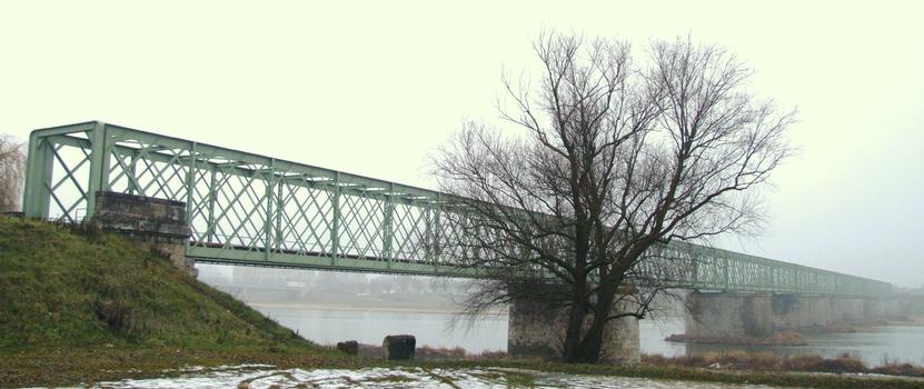 Eisenbahnbrücke Sully-sur-Loire