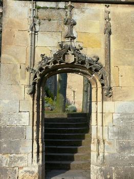 Ferrières - Abbaye de Ferrières - Porte d'accès à la cour de l'abbaye