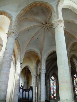Ferrières - Abbaye de Ferrières - Eglise Saint-Pierre-et-Saint-Paul - Nef - Rotonde octogonale de la croisée du transept