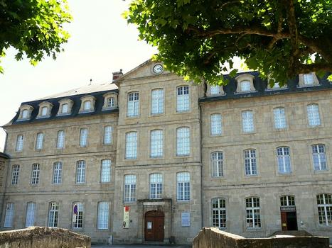 Saint-Céré - Lycée Jean-Lurçat (ancien couvent des Visitandines)