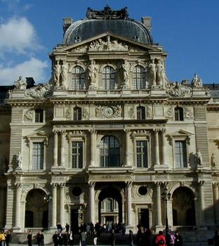 Palais du LouvrePavillon de l'Horloge ou Sully côté cour Napoléon