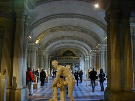 Palais du LouvreSalle des Cariatides