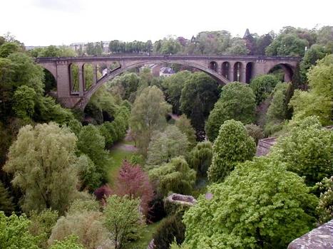 Pont Adolphe, Luxembourg.Ensemble