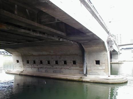 Pont Kitchener-Marchand.Détail des appuis des piles