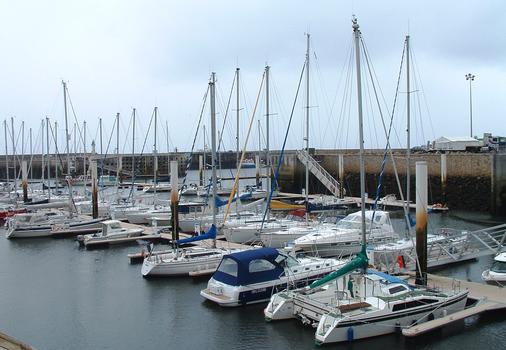 Hafen von Diélette