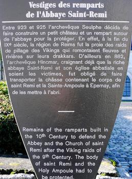 Reims - Musée Saint-Remi (ancienne abbaye Saint-Remi) - Panneau d'information sur l'enceinte de l'abbaye
