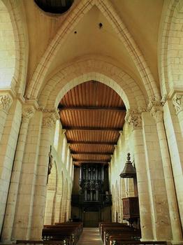 Damery - Eglise Saint-Georges - La nef vue de la croisée du transept