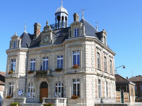 La Neuville-au-Pont Town Hall