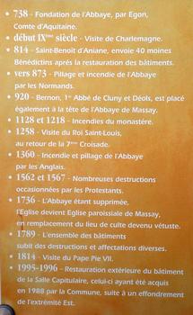 Massay - Ancienne abbaye Saint-Martin - Panneau d'information (abgégé de l'histoire)