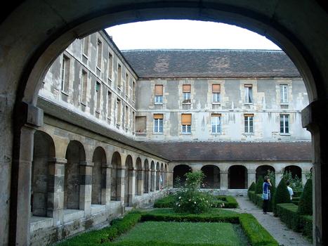 Maternité de Port-Royal - Ancien monastère de Port-Royal de Paris - Cloître