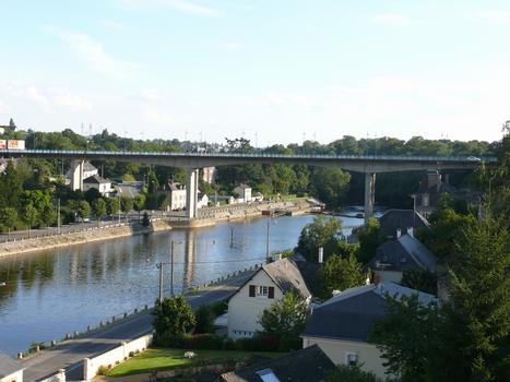 Mayenne - Viaduc de la Mayenne