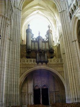 Cathédrale Saint-Etienne de Meaux.Tribune d'orgue à l'ouest