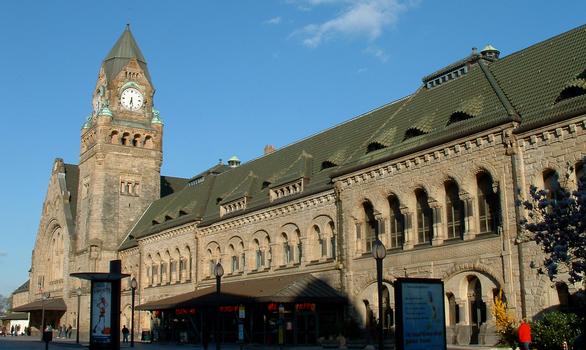 Metz - Gare de Metz - Façade sur la place général de Gaulle