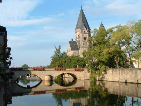Pont des Roches et Temple Neuf, Metz