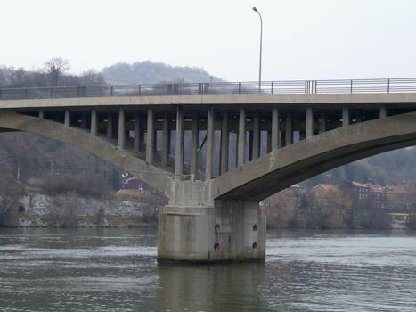 Pont d'Hermalle-sous-Huy - Une pile