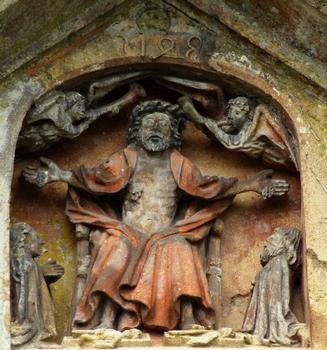 Marville - Eglise Saint-Hilaire et cimetière - Eglise - Christ du Jugement dernier entre la Vierge et saint Jean dominant les morts qui ressucitent (1484)
