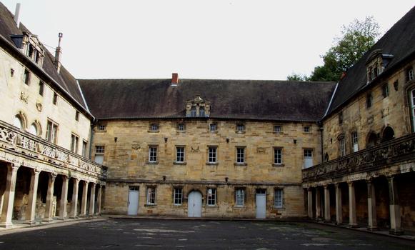 Bar-le-Duc - Collège Gilles de Trèves - Cour