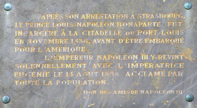Citadelle de Port-Louis - Plaque commémorative de l'emprisonnement du futur empereur Napoléon III en novembre 1836