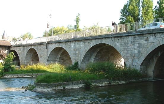 Moret-sur-Loing Bridge