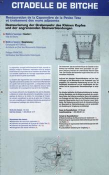 Citadelle de Bitche - Panneau d'information sur les travaux de la Petite Tête, de la caponnière et des bastions 1 et 2