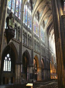 Metz - Cathédrale Saint-Etienne - Nef - Elévation de la nef côté sud
